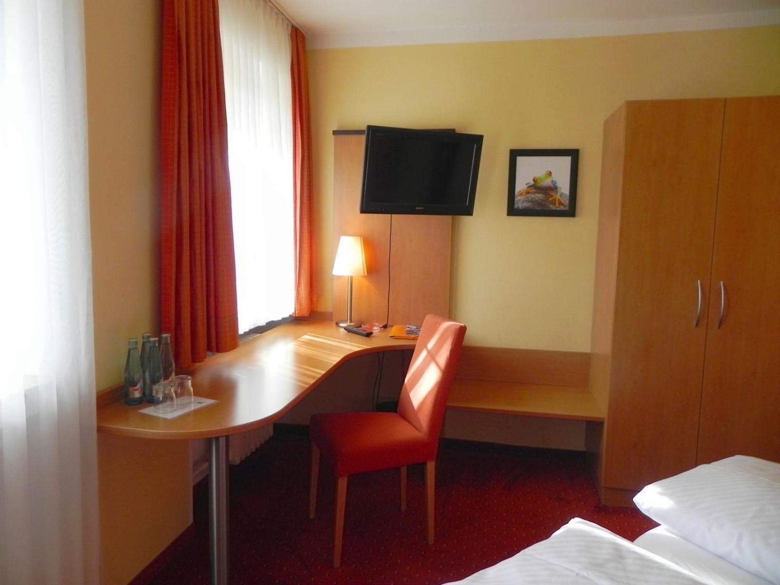 Hotel Schwanen Фройденштадт Экстерьер фото