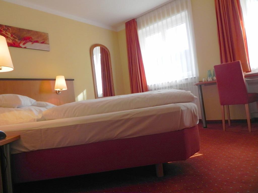 Hotel Schwanen Фройденштадт Экстерьер фото